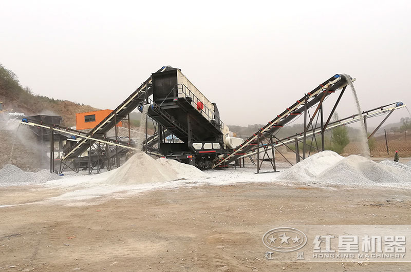 移动式破碎站生产现场 移动式破碎站生产现场